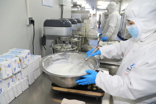红颜薄利 月销20万盒的草莓盒子,幕后工厂在南京,帮你们去看了